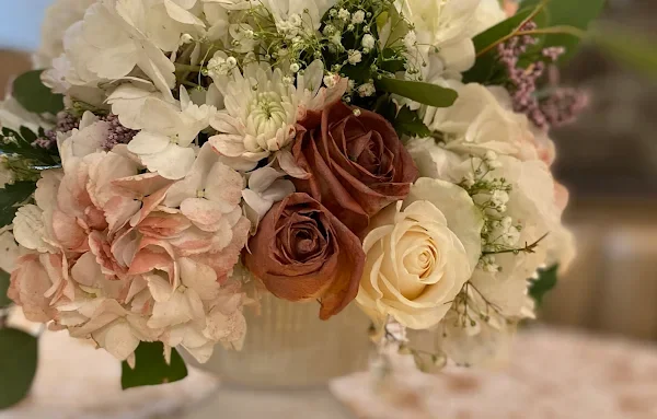 Frankie’s Discount Flowers Gallery 3