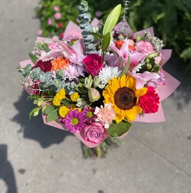 Magnolias Floristry Gallery 1