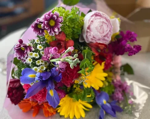 Mayer’s Flower Cottage Gallery 0