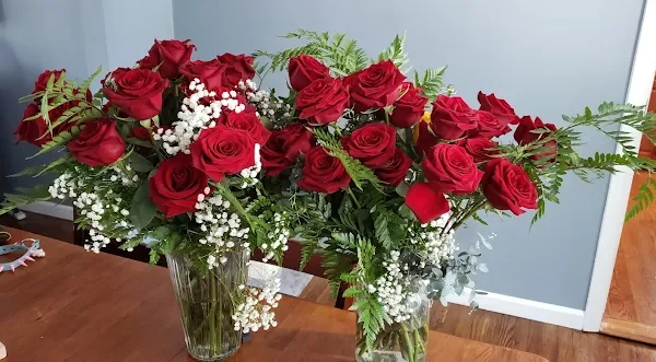 Laura’s Floral Elegance Gallery 2