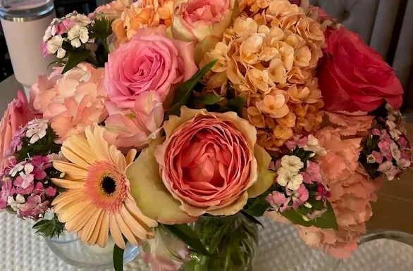 Ditmars Flower Shop Gallery 1