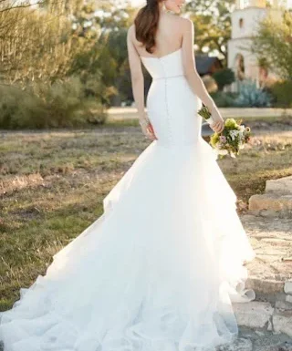 Lotus Bridal Gallery 0