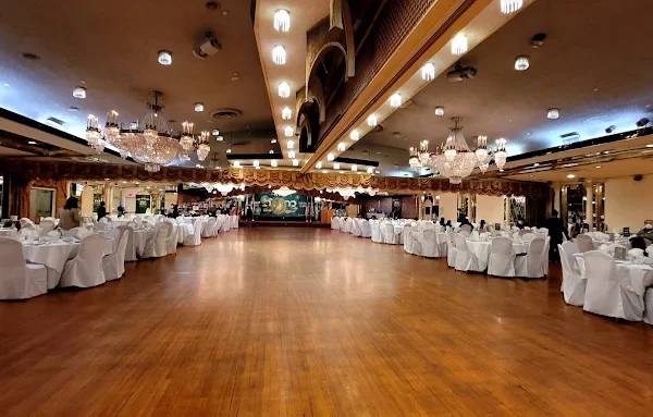 Astoria World Manor Gallery 2
