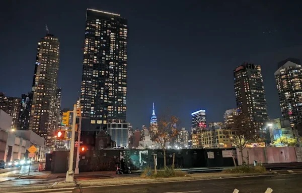 Lavan Midtown Gallery 3