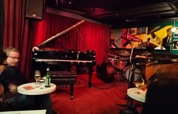 Village Vanguard Gallery 3