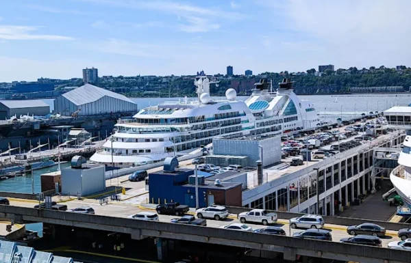 The Glasshouse Gallery 4