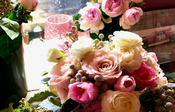 Colonial Flower Shop NY Gallery 3