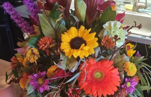 Petite Florist Gallery 0