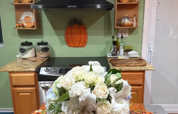 Lee Anne’s Mastic Flower Gallery 1