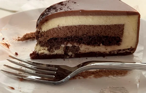 Lady M Cake Boutique – NoMad Gallery 1