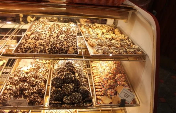 Weiss Kosher Bakery Gallery 3