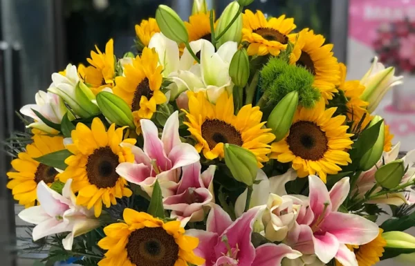 Creative Flower Shop Gallery 2