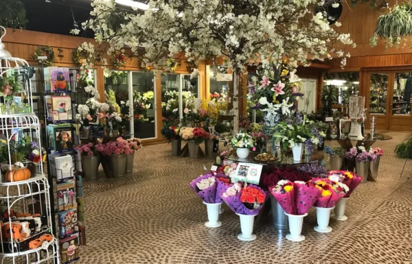 Four Seasons Florists Gallery 4